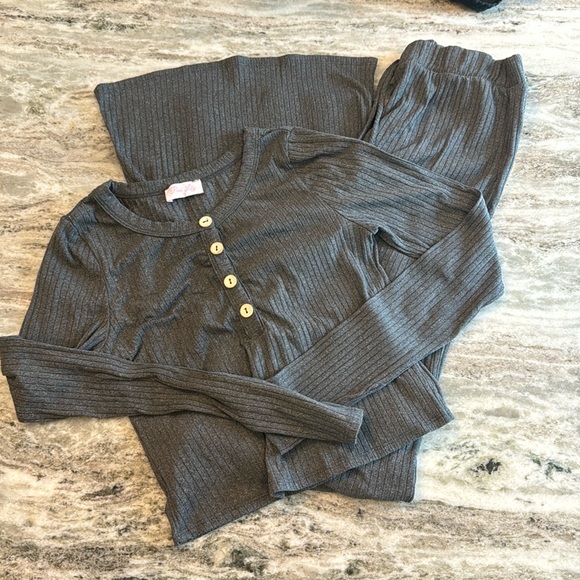 Lounge set - Picture 1 of 3